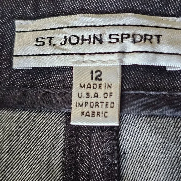 St. John Sport Women's Cropped Denim Side Zip Jean's Pants Black Denim size 12 - Picture 8 of 14